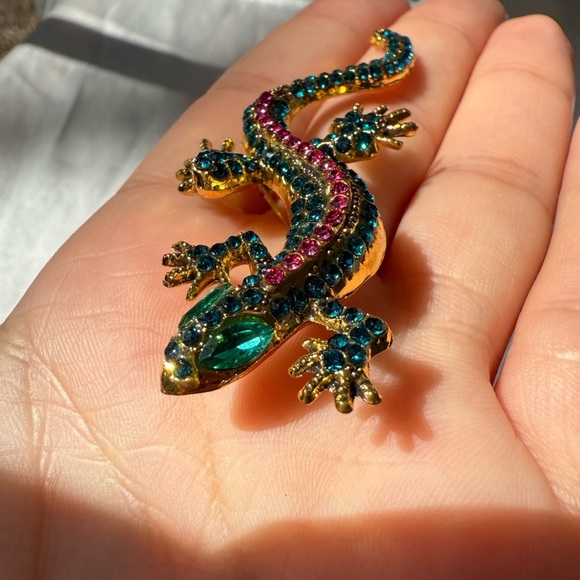 Multicolour Colorful Lizard Brooch - Picture 5 of 5